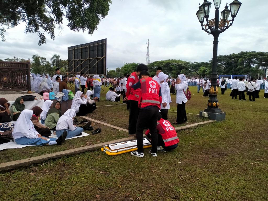 Pertolongan Pertama pmi pertolongan pertama